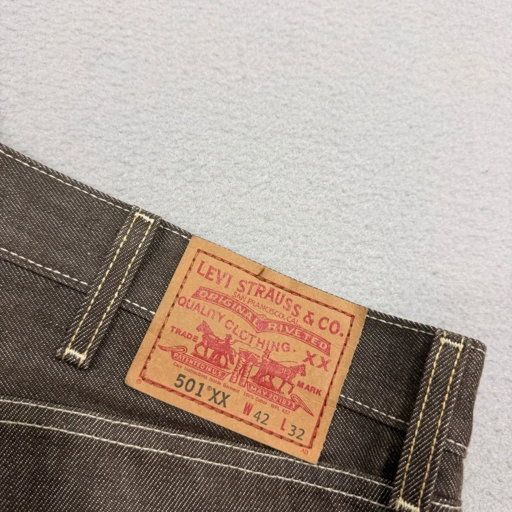 Vintage Levis 501xx Jeans Men 42x32 Brown Denim Button Fly 2005 Western Straight